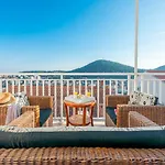 Lily\'S Apartments