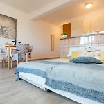 Lily\'S Apartments