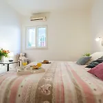 Lily\'S Apartments